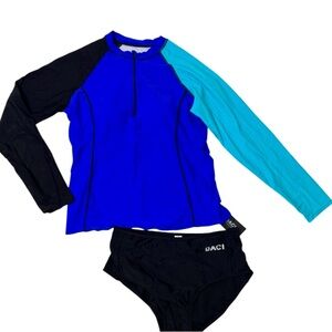 Daci Women's Two-Tone Swim *Top Only*